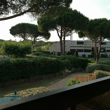 - Proche - Parking - Wifi