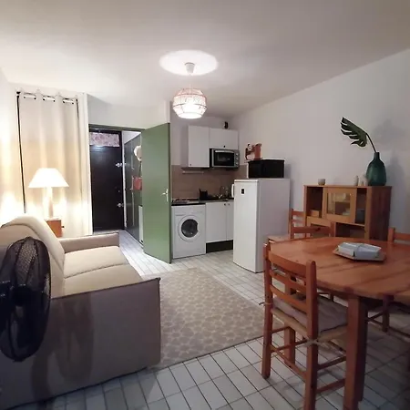 - Proche - Parking - Wifi