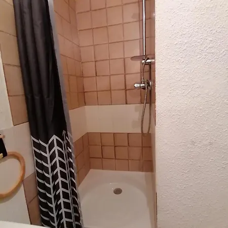 - Proche - Parking - Wifi *